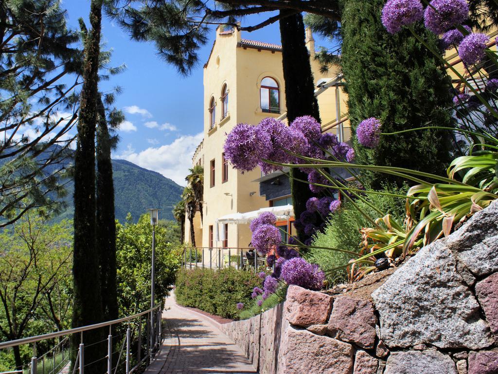 Hotel Flora &