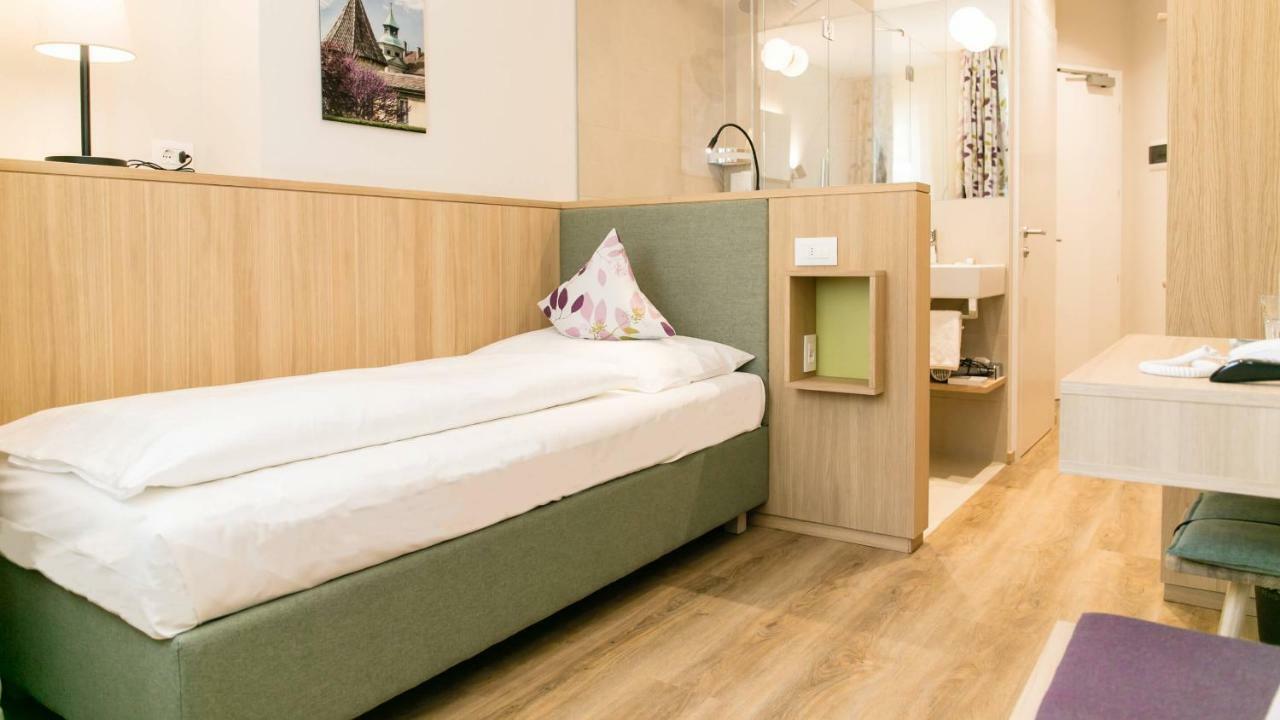Hotel Flora & Meran
